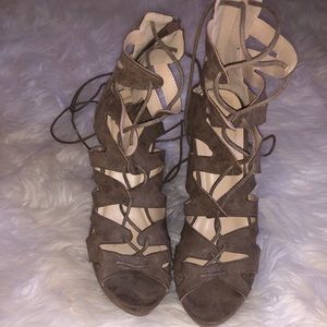 ADORABLE Wedges